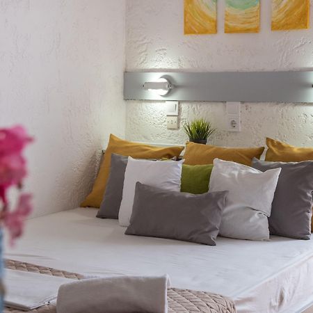 Amazona Aparthotel Agia Pelagia Exterior foto